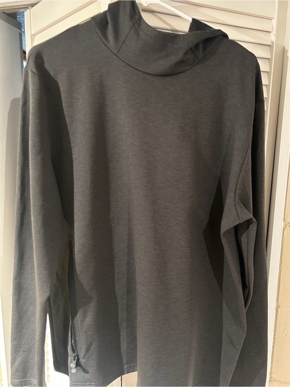 EUC Greyson Cokato Men's Hoodie Color Shadow Athletic Stretch, XL List $198.00